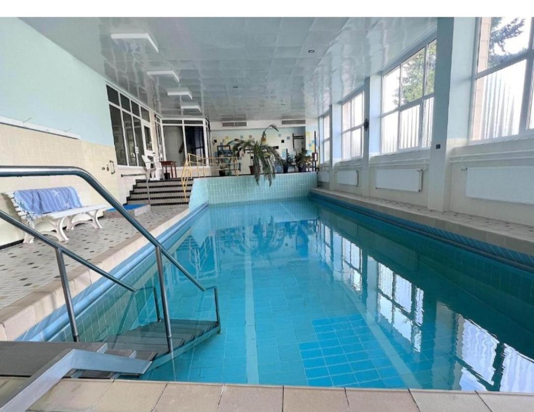 Traumblick Fewo Mit Pool Baiersbronn Exterior foto